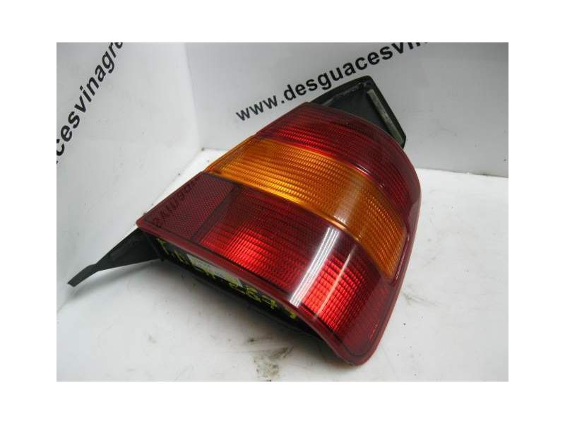 Recambio de piloto trasero derecho para volvo 940 ii (944) 2.3 ti referencia OEM IAM   