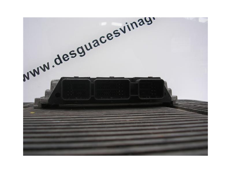 Recambio de centralita : peugeot 206 : 1.4 hdi ( d-8hx )(68cv) 3p [2004] para peugeot 206 1.4 hdi ( d-8hx ) referencia OEM IAM 0