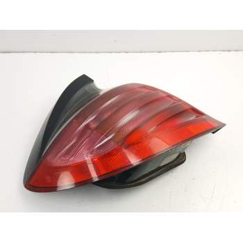 PILOTO TRASERO IZQUIERDO A2038200564 