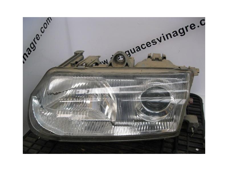 Recambio de faro izq. : alfa romeo 146 : 1.4 d 5p [1996] para alfa romeo 146 1.4 d    5p referencia OEM IAM CRISTAL  