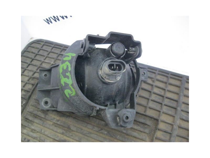 Recambio de antiniebla dcho : kia rio : 1.5 g /a5d (96,69cv) 5p [2002] para kia rio 1.5 g /a5d referencia OEM IAM BLANCO  