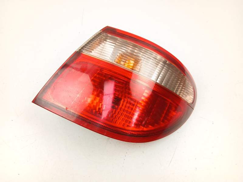 Recambio de piloto trasero derecho para nissan almera 2.2 d referencia OEM IAM 265505M528  