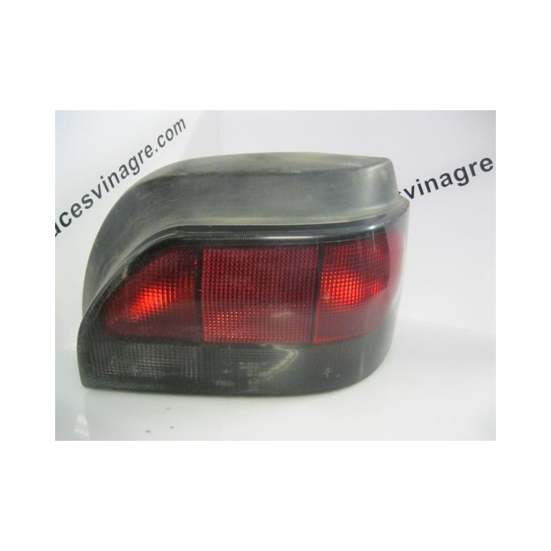 Recambio de piloto trasero dch. : renault clio : 1.4 g -c3g (54,4cv) 3p [1995] para renault clio 1.4 g -c3g referencia OEM IAM R