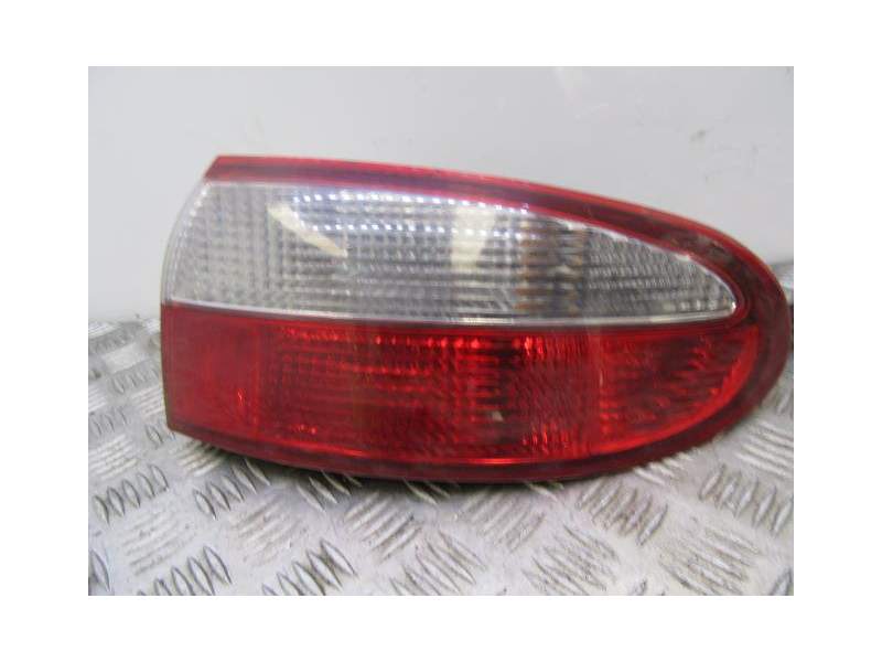 Recambio de piloto trasero derecho para daewoo lanos 1.5 g -a15sms referencia OEM IAM 96304619  