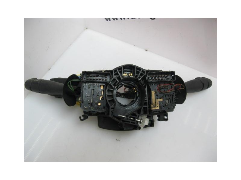 Recambio de mando luces y limpias : renault laguna : 1.9 d f9q c6 (119,68cv) 5p [2004] para renault laguna 1.9 d f9q  c6 referen