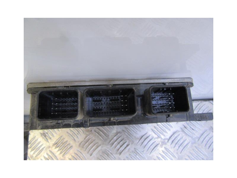Recambio de centralita : renault kangoo : 1.5 dci (85,65cv) [2008] para renault kangoo 1.5 dci referencia OEM IAM 8200909666  