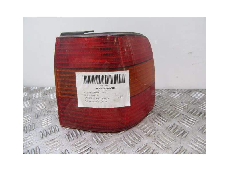 Recambio de piloto trasero derecho para volkswagen passat 1.9 d 1z referencia OEM IAM ROJO Y NARANJA  