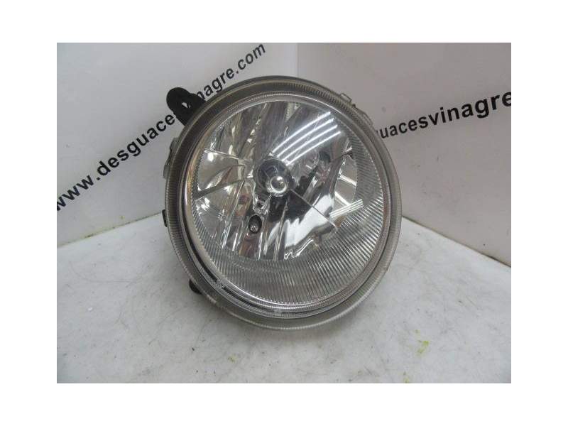 Recambio de faro derecho para jeep patriot 2.0 tdi referencia OEM IAM 5303876AB  