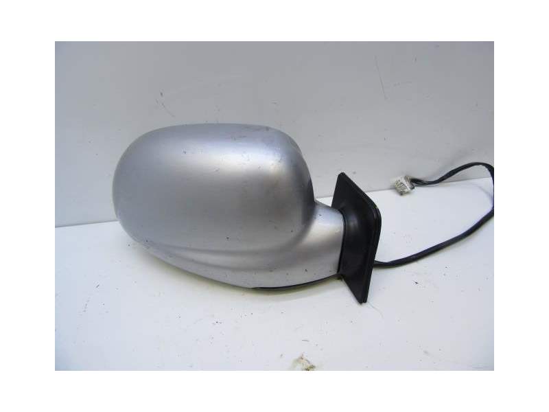 Recambio de retrovisor derecho para daewoo tacuma (u100) 1.6 referencia OEM IAM 96262604  