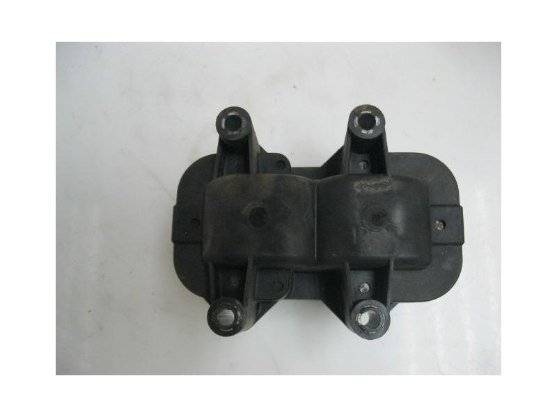 Recambio de bobina : citroen saxo : 1.4 g -kfx (74,8cv) 3p [1996] para citroen saxo 1.4 g -kfx referencia OEM IAM 0221503007BOSC