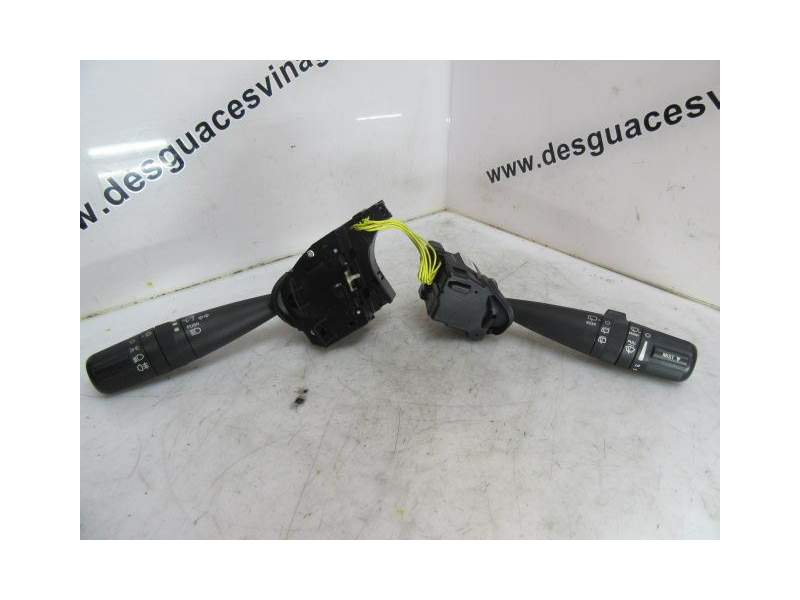 Recambio de mando luces y limpias para jeep patriot 2.0 tdi referencia OEM IAM 68003215AC 5183950AC 