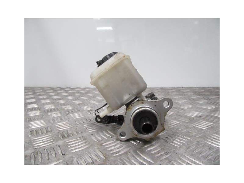 Recambio de bomba de freno para kia sephia 1.6 g referencia OEM IAM 0K2N343400  