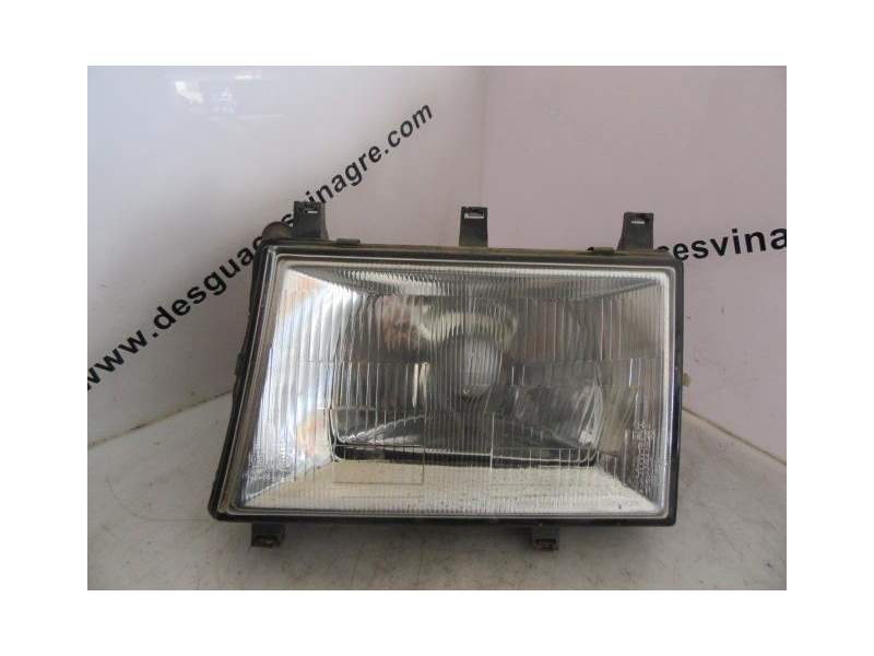 Recambio de faro izquierdo para ssangyong family 2.5 d -xd3p referencia OEM IAM   