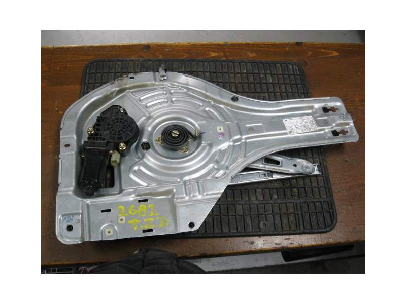 Recambio de elevalunas trasero izquierdo para hyundai tucson 2.0 td -4ea referencia OEM IAM 834602E000  