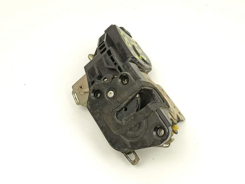 Recambio de cerradura puerta delantera derecha para hyundai trajet (fo) 2.0 crdi referencia OEM IAM 813203A000  