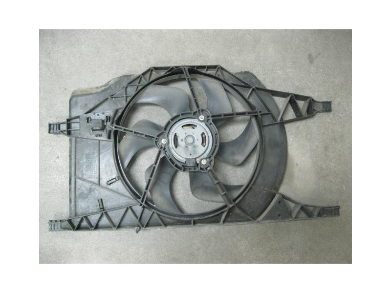 Recambio de electroventilador : renault laguna : 1.6 g 16v /k4m d7 (107 cv) 5p [2001] para renault laguna 1.6 g 16v /k4m d7 (107