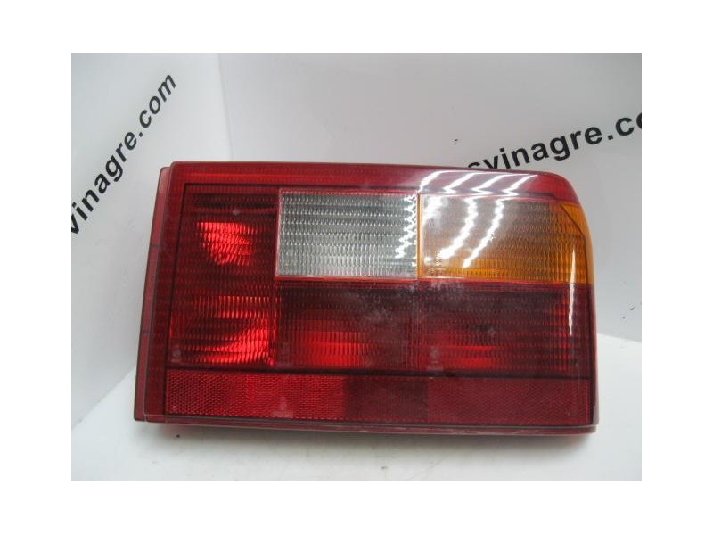 Recambio de piloto trasero dch. : rover montego : 2.0 g -20h (102cv) 4p [1995] para rover montego 2.0 g -20h  4p referencia OEM 