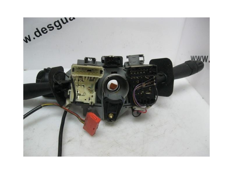 Recambio de mando luces y limpias : renault scenic : 1.9 td f9q q7 (80,24cv) 5p [2002] para renault scenic 1.9 td f9q q7  5p ref