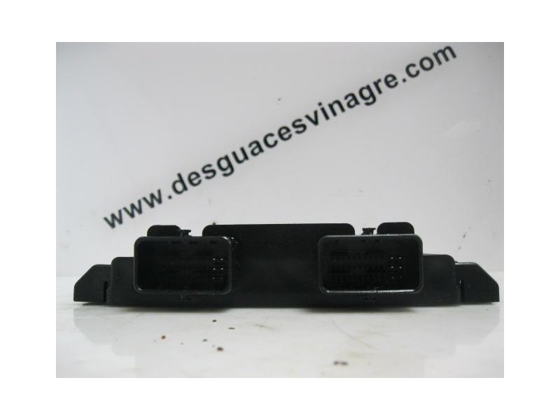 Recambio de centralita : peugeot 206 : 1.9 d -wjy (69,36cv) 5p [2000] para peugeot 206 1.9 d -wjy referencia OEM IAM 9639587680 