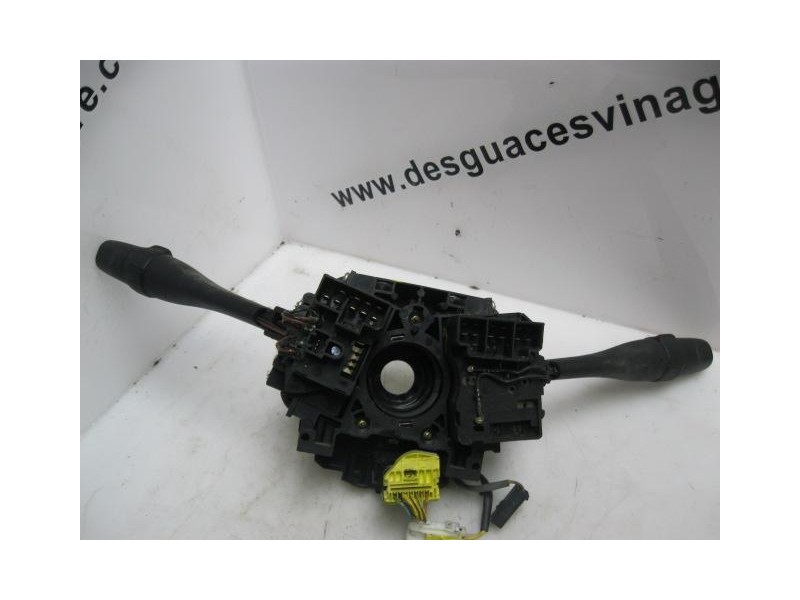 Recambio de mando luces y limpias : nissan primera : 2.0 td (d-cd20) (89,76cv) 5p [2000] para nissan primera 2.0 td (d-cd20) ref