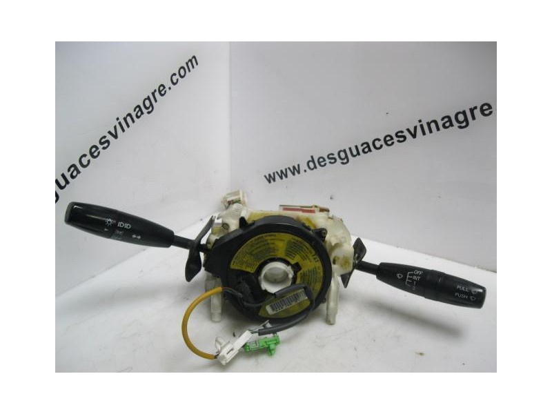 Recambio de mando luces y limpias : kia rio : 1.3 g /a3d (81,6cv) 5p [2004] para kia rio 1.3 g /a3d   5p referencia OEM IAM   