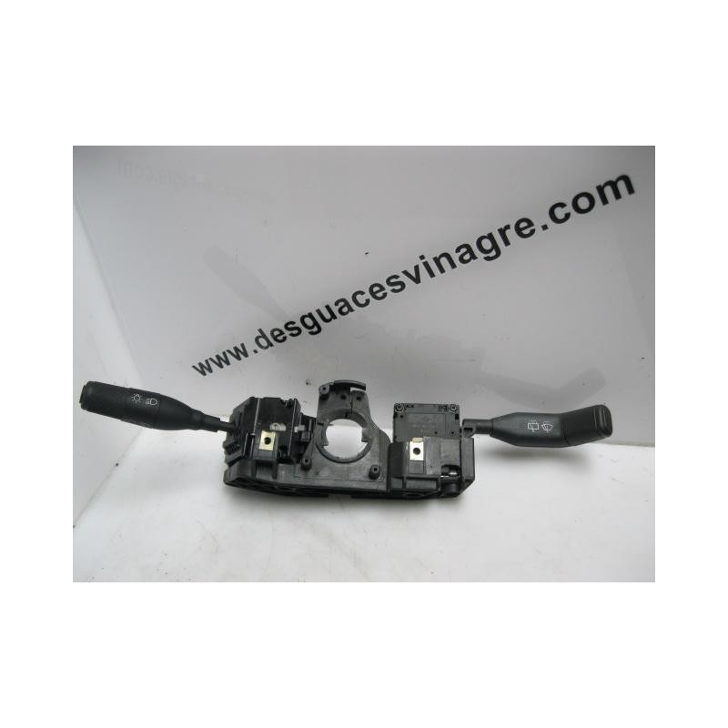 Recambio de mando luces y limpias : renault clio : 1.9 d -f8q (63,92cv) 3p [1998] para renault clio 1.9 d -f8q  3p referencia OE