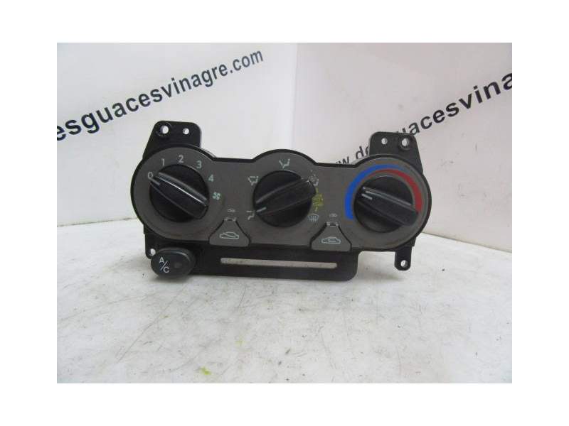 Recambio de mandos calefaccion aire para hyundai accent 1.5 td referencia OEM IAM 9725025350  