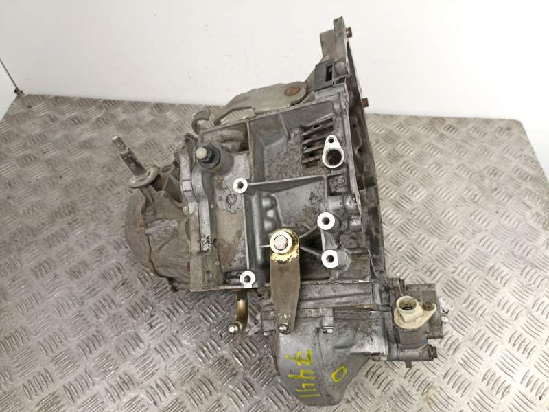 Recambio de caja cambios 5v diesel para peugeot 205 1.8 d referencia OEM IAM 20CH58  