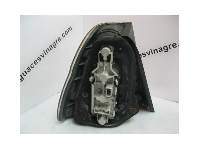 Recambio de piloto trasero dch. : bmw 320 : 2.0 td -204d4 (149,6cv) 3p [2001] para bmw  320 2.0 td -204d4 referencia OEM IAM   