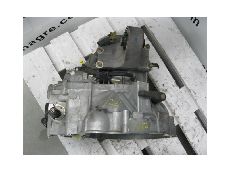 Recambio de cambio 5v (td/tdi ) : nissan primera : 2.0 td -c020 (89,76cv) 5p [2001] para nissan primera 2.0 td -c020    5p refer