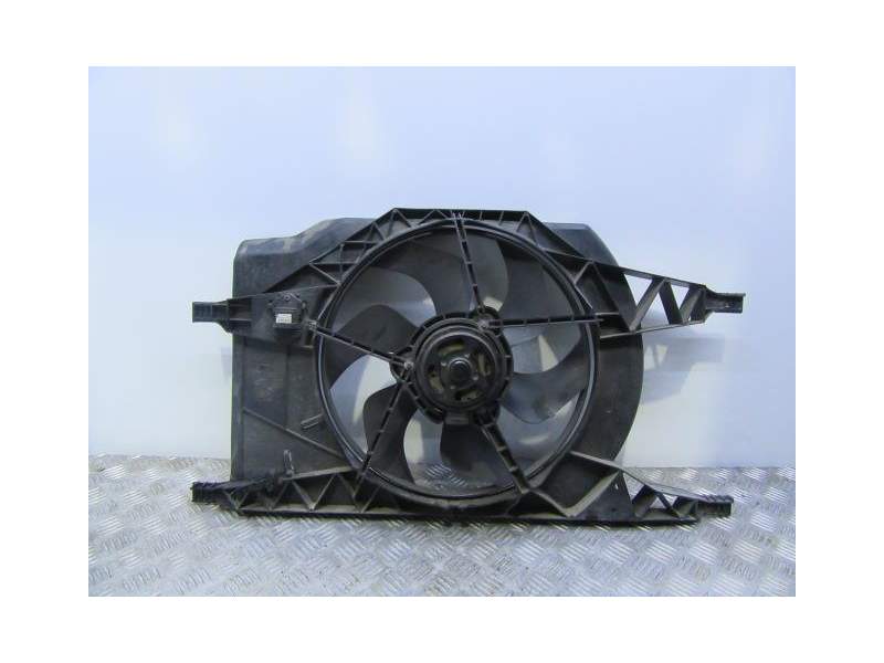 Recambio de electroventilador para renault espace 2.5 dci referencia OEM IAM   