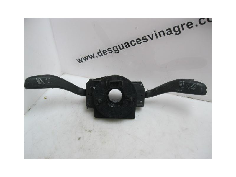 Recambio de mando luces y limpias : skoda fabia : 1.6 td-cay (75cv) [2011] para skoda fabia 1.6 td-cay    referencia OEM IAM 6Q0