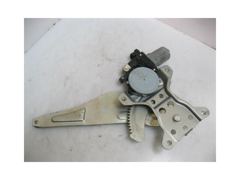 Recambio de elevalunas elec. tra. dch. : suzuki sx4 : 1.9 /d19aa (119,68cv) 5p [2008] para suzuki sx4 1.9 /d19aa referencia OEM 