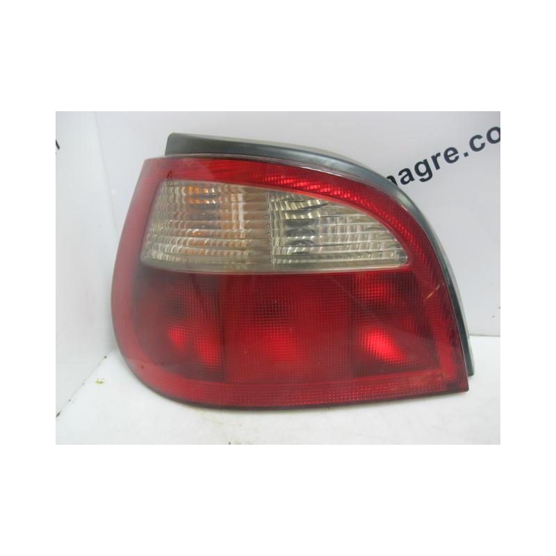 Recambio de piloto trasero izq. : renault megane : 1.9 d/f9q q7 (80,24cv) 5p [2002] para renault megane 1.9 d/f9q q7 referencia 