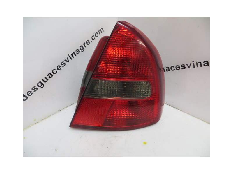 Recambio de piloto trasero derecho para mitsubishi carisma 1.8 g 115 cv 4g93 referencia OEM IAM MR485470  