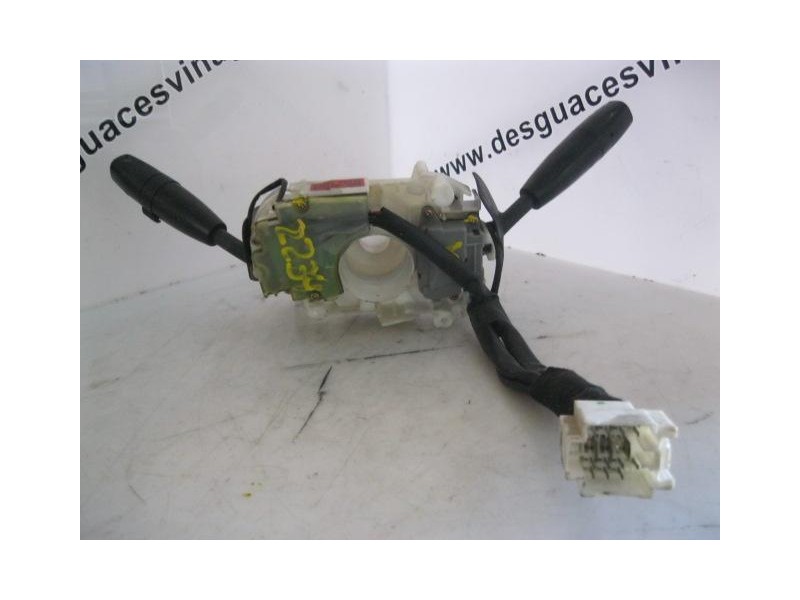 Recambio de mando luces y limpias : kia rio : 1.5 g /a5d (96,69cv) 5p [2002] para kia rio 1.5 g /a5d referencia OEM IAM 93400FD1