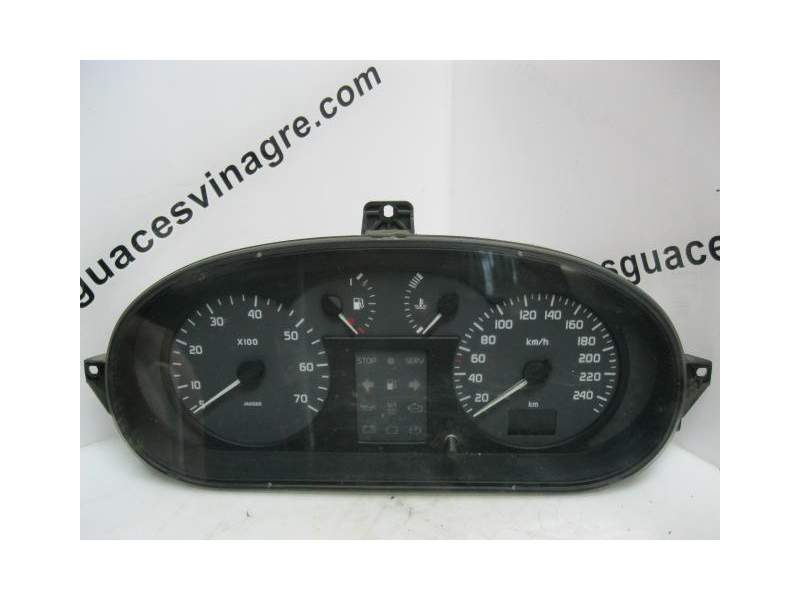 Recambio de cuadro instrumentos para renault megane 1.9 d/f9q q7 referencia OEM IAM 8200071811  