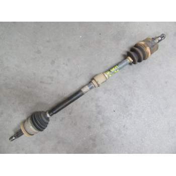 TRANSMISION DELANTERA DERECHA 495001D700 