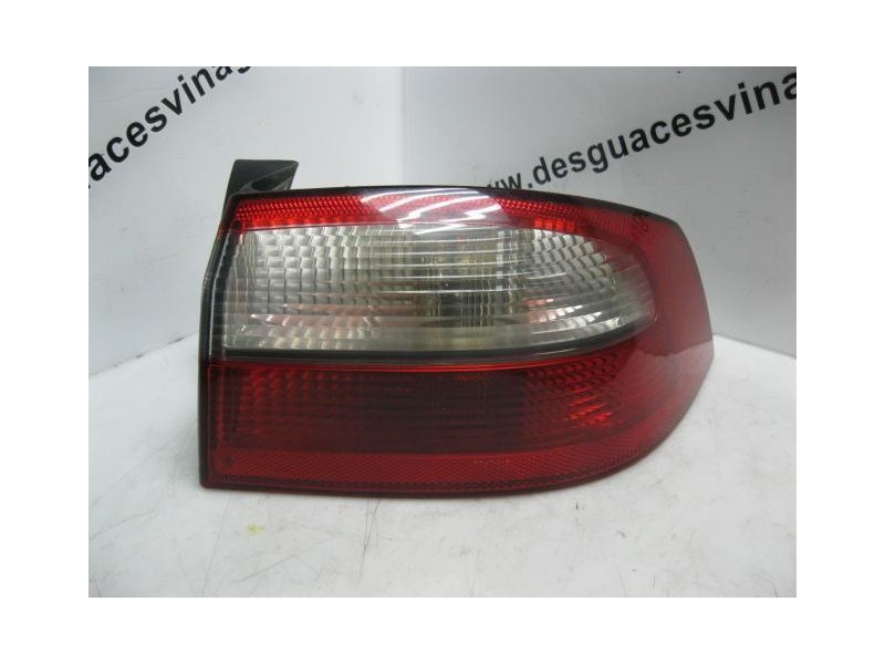 Recambio de piloto trasero dch. : renault laguna : 1.9 td /f9q c7 (119,68cv) 5p [2002] para renault laguna 1.9 td /f9q c7 refere