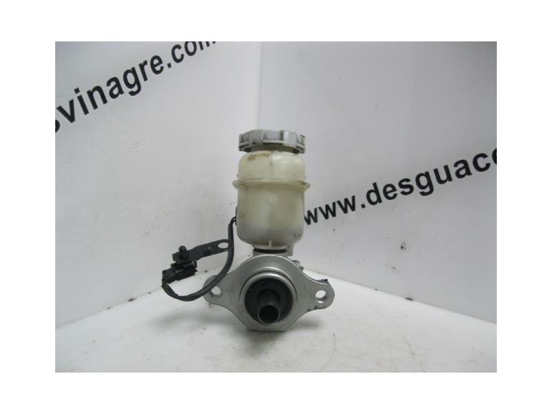 Recambio de bomba de freno : kia rio : 1.3 g /a3d (81,6cv) 5p [2004] para kia rio 1.3 g /a3d   5p referencia OEM IAM   