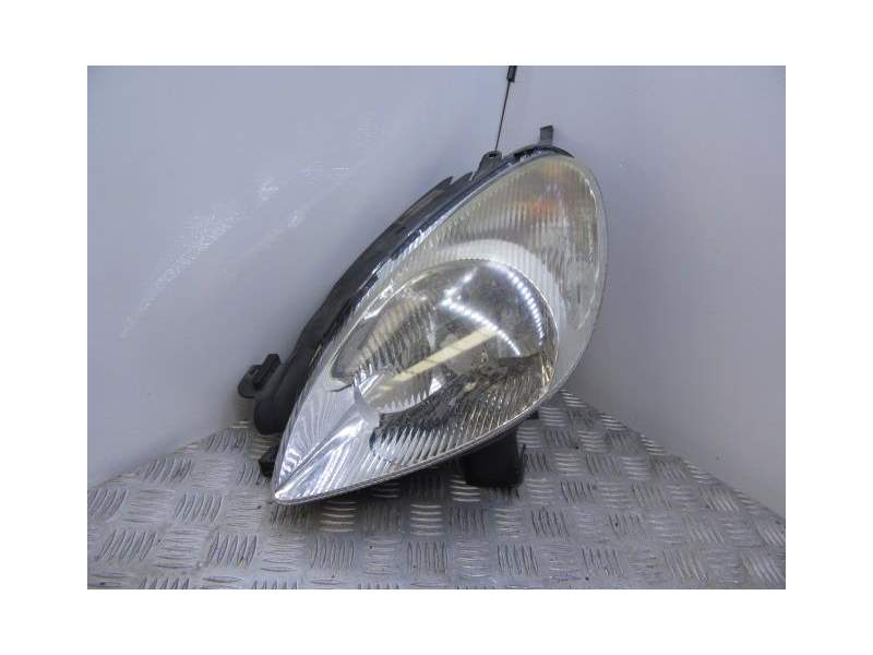 Recambio de faro izquierdo para citroën xsara picasso 1.6 g referencia OEM IAM 9631495180  