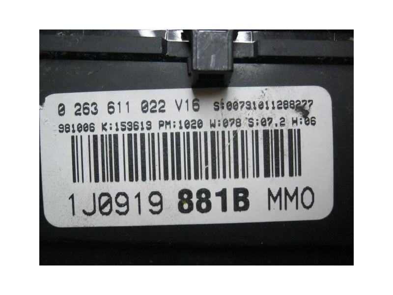 Recambio de cuadro instrumentos : volkswagen golf : 1.6 g -akl (100,64cv) 3p [1998] para volkswagen golf 1.6 g -akl referencia O
