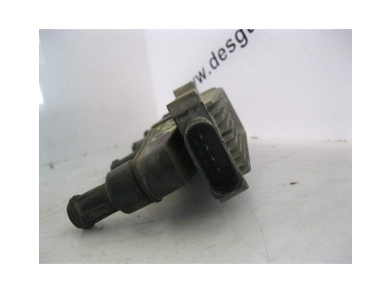 Recambio de bobina : skoda fabia : 1.4 /a7z (68cv) 5p [2004] para skoda fabia 1.4 /a7z referencia OEM IAM 047905104A  