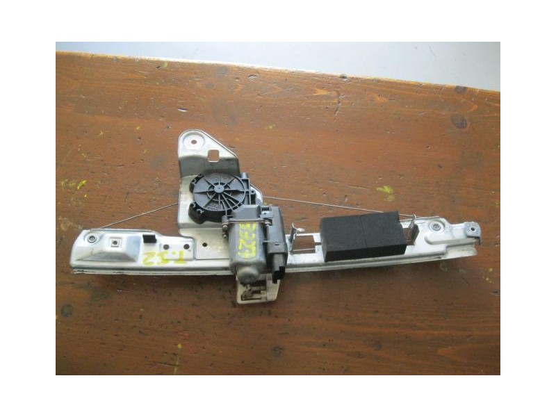 Recambio de elevalunas elec. tra. izq. : renault megane : 1.9td f9q 800 dci(119cv)ranchera 5p [2004] para renault megane 1.9td f