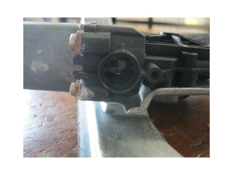 Recambio de elevalunas elec. tra. izq. : renault clio : 1.5 td dci-(k9kn764) 5p [2009] para renault clio 1.5 td dci-(k9kn764)  5