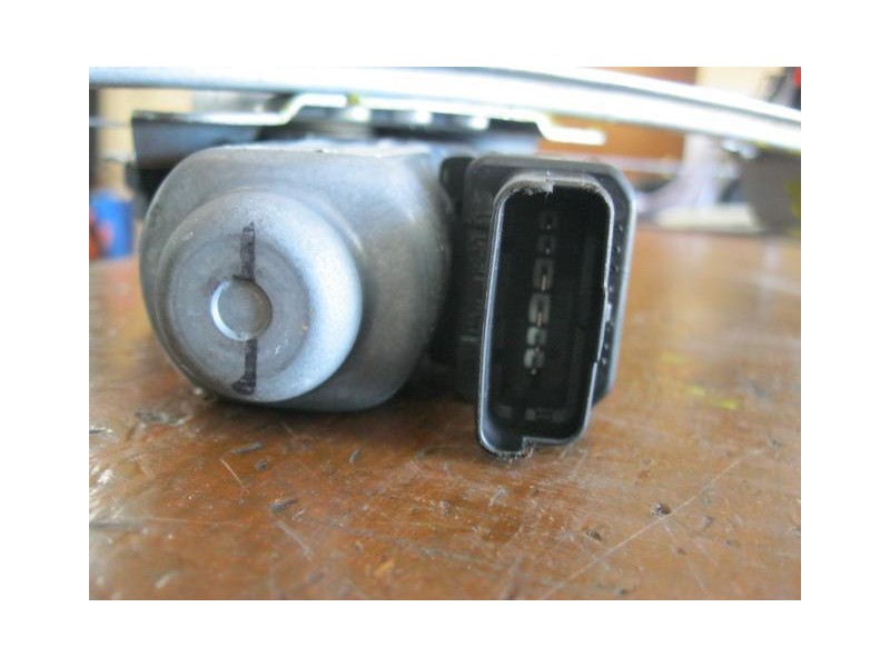 Recambio de elevalunas elec. tra. izq. : renault scenic : 1.9 dci f9q d612 5p [2006] para renault scenic 1.9 dci f9q d612 refere