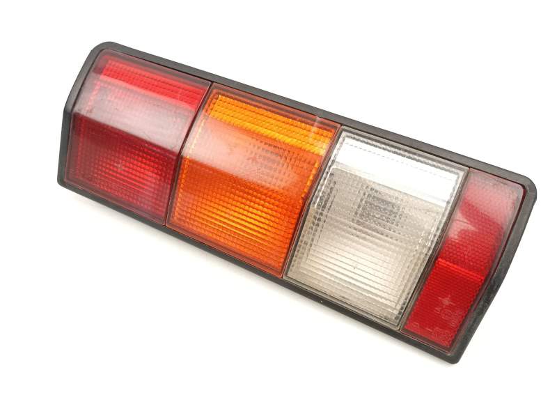 Recambio de piloto trasero derecho para renault express furgoneta/monovolumen (f40_, g40_) 1.4 (f402) referencia OEM IAM 7701031