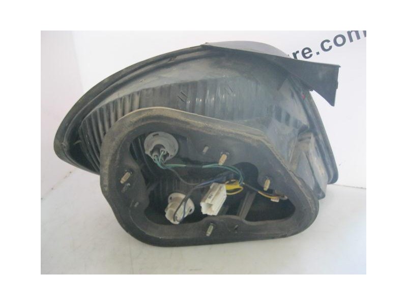 Recambio de piloto trasero dch. : hyundai coupe : 1.6 g -4gr (115,6cv) 3p [1999] para hyundai coupe 1.6 g -4gr  3p referencia OE