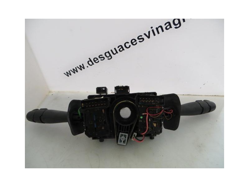 Recambio de mando luces y limpias : renault megane : 1.4 g /k4j c7 (95,2cv) 3p [2001] para renault megane 1.4 g /k4j c7 referenc