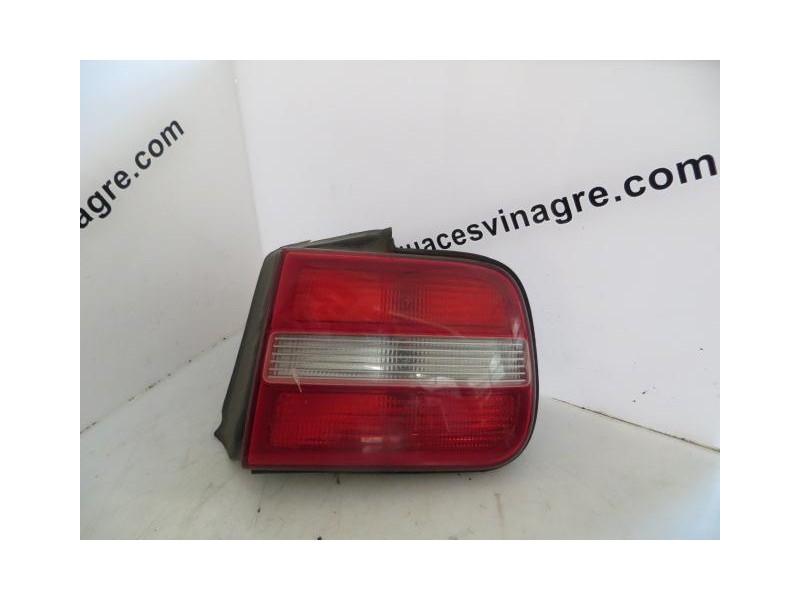 Recambio de piloto trasero dch. : lancia k : 2.4 jtd -838a8.000 (diesel a) (136cv) [1999] para lancia k 2.4 jtd -838a8.000 (dies